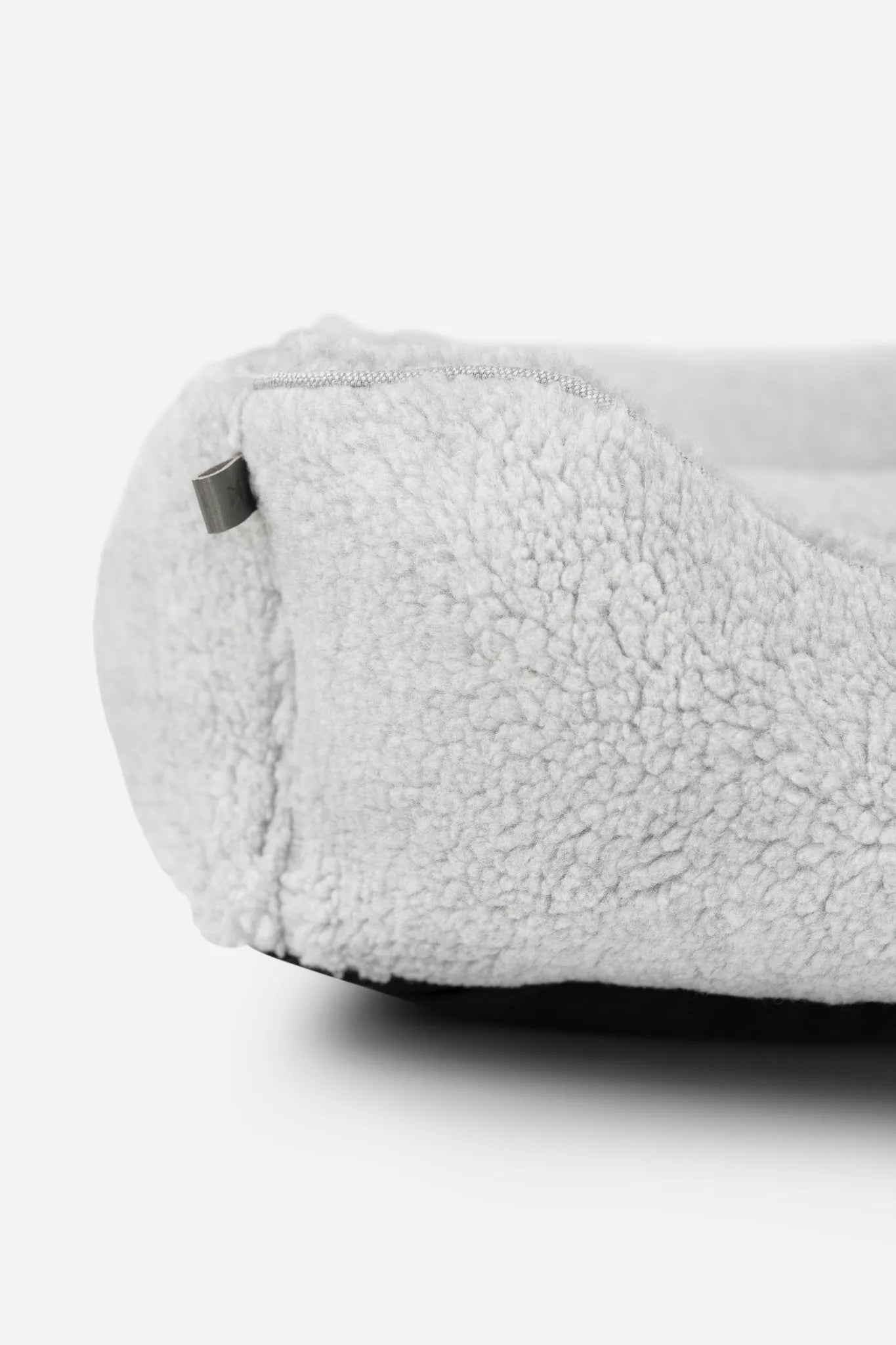 Chester & Lee - Furry Sleeper Dog Bed Gray - Bolster Beds