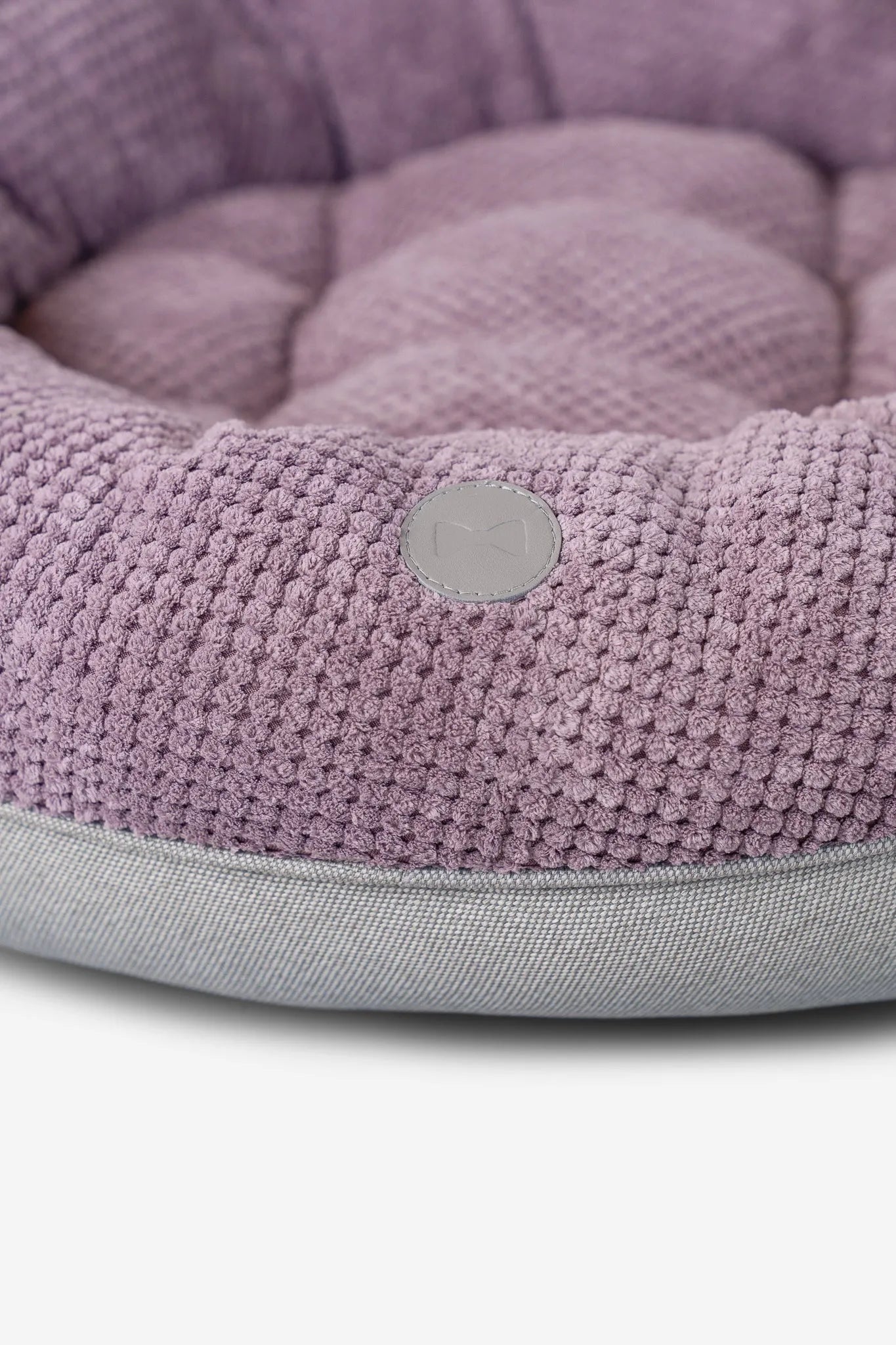 Chester & Lee - Light Pink Donut Dog Bed - Donut Beds