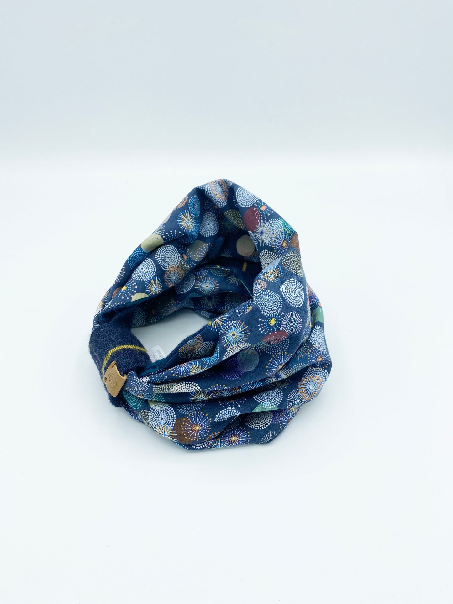 BESPOKE PAWS cozy dog snood for winter in a colorful pattern designed for warmth