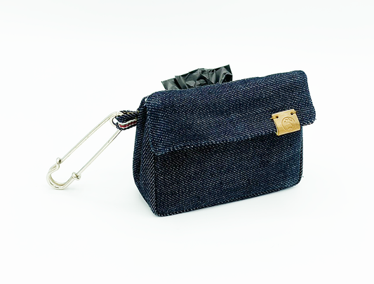 BESPOKE PAWS waste pouch, a stylish dog poop bag holder with clip for easy pet waste management.