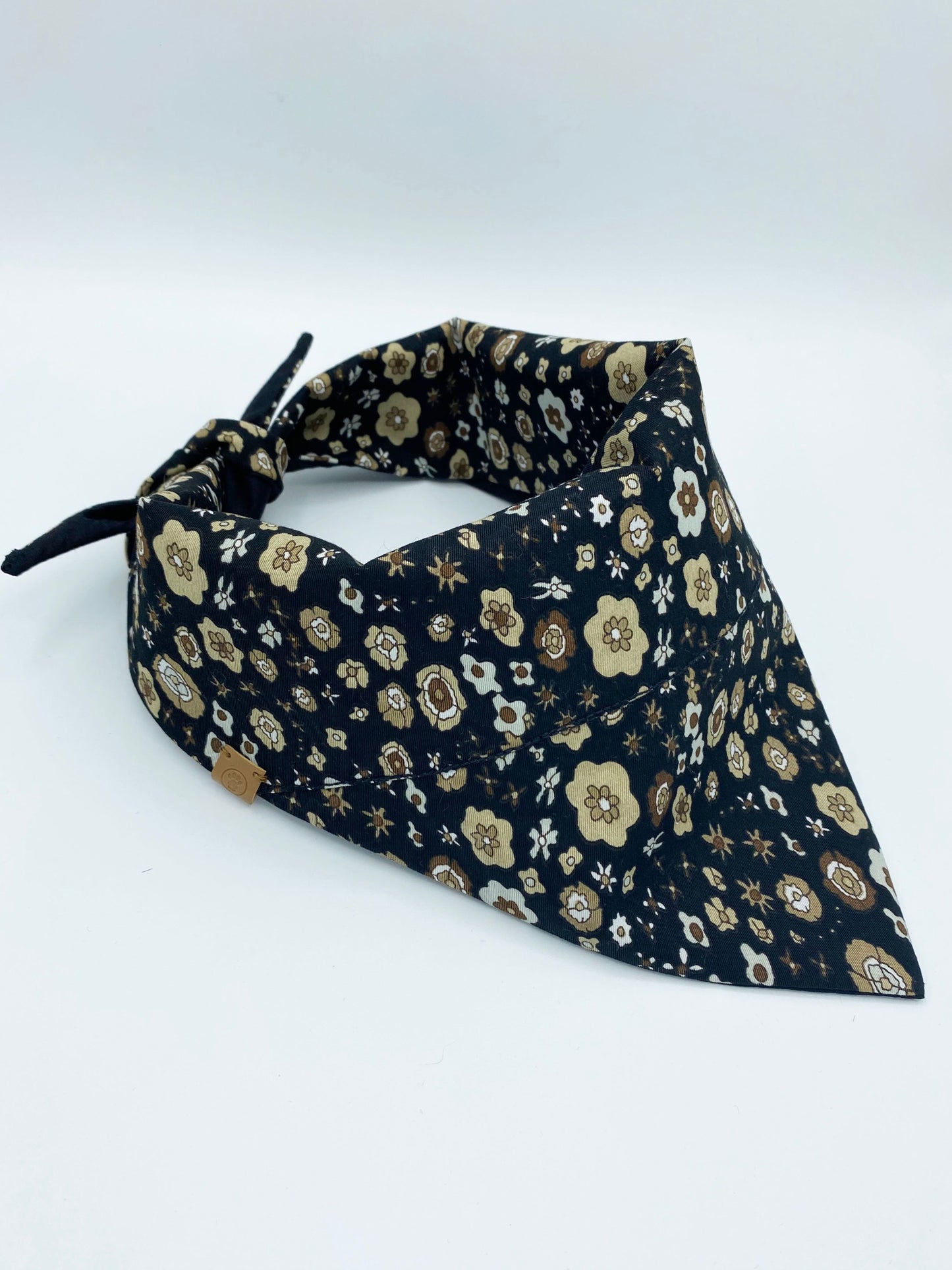 BESPOKE PAWS double sided pet neckerchief with floral pattern for stylish dogs