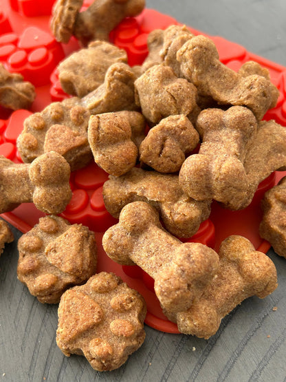 Lucy Loo - Lucy Loo KONG Peanut Butter Banana Bacon Dog Treats 60g - Dog Treats