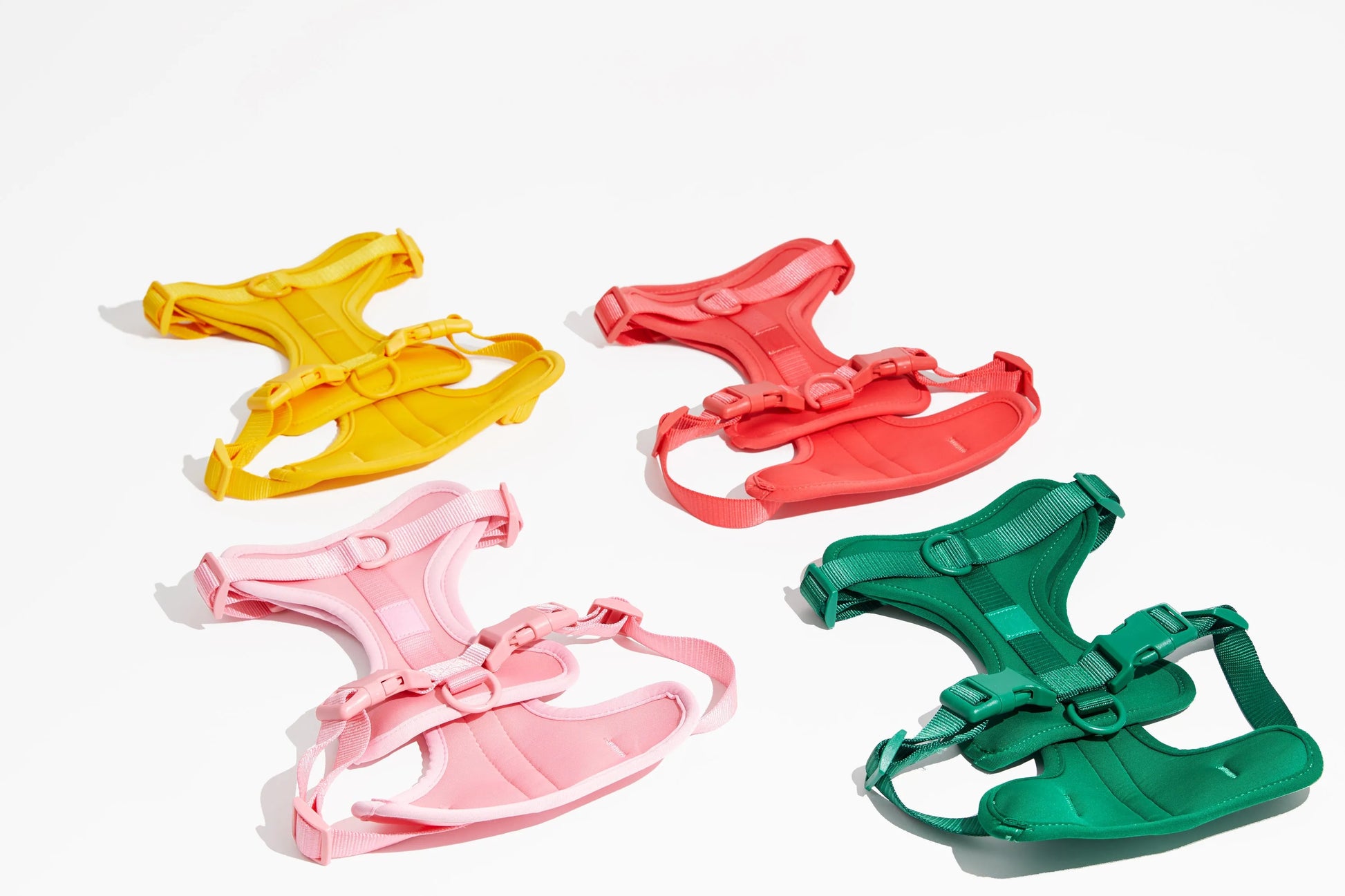 Luxe Harness in Hibiscus by Pawmigo, available in sizes S, M, L, perfect for stylish dogs.