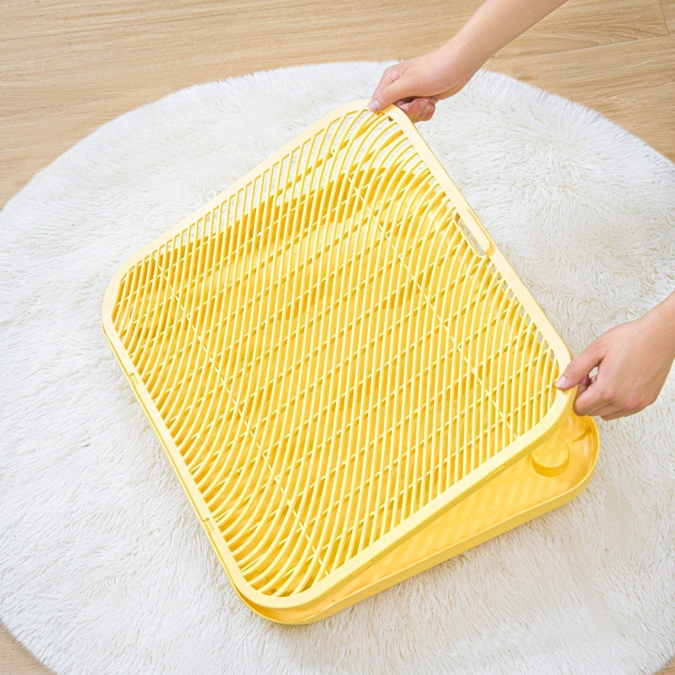 MangoPets best mat for cat litter box in yellow, designed for easy cleanup and cat comfort