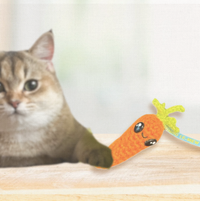 Lulu the carrot | lightweight cat toy