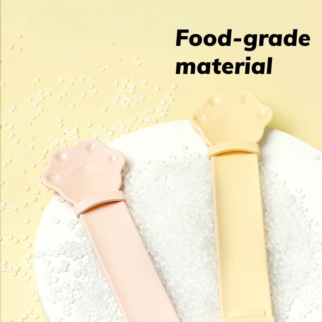 MangoPets paw shaped cat treat spoon made of food-grade material for safe feeding