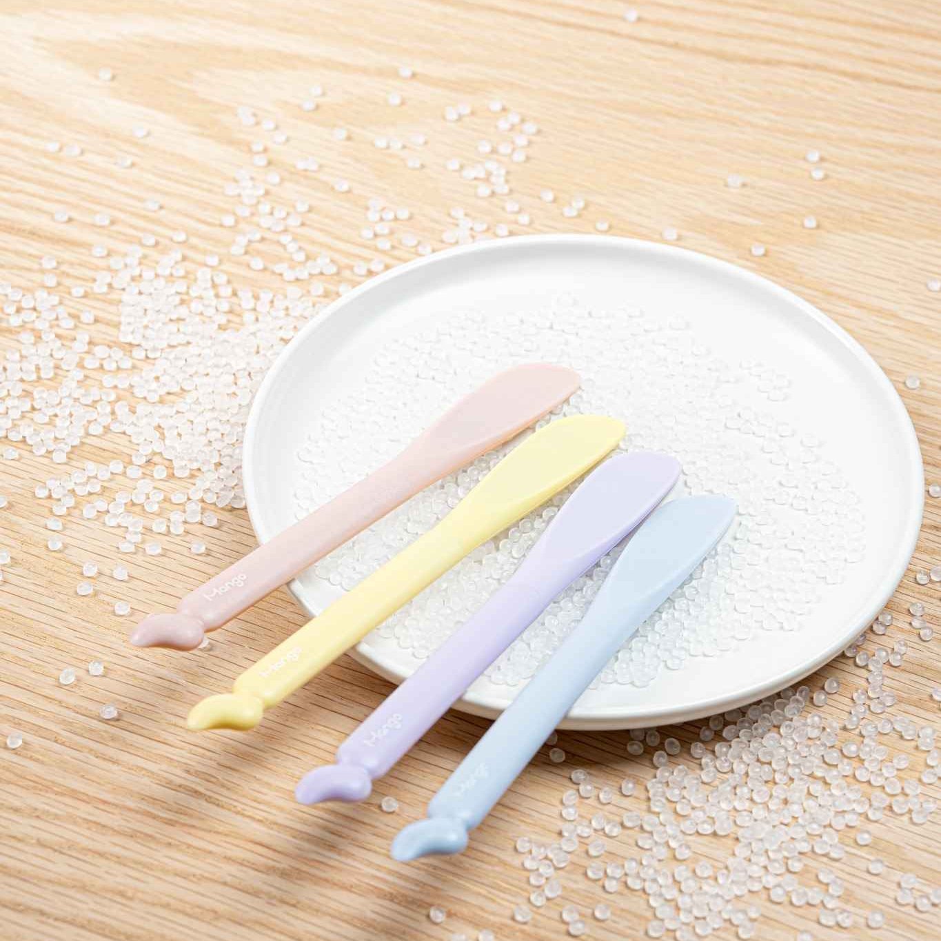 MangoPets pet food can spoon set in pastel colors for serving pet food efficiently