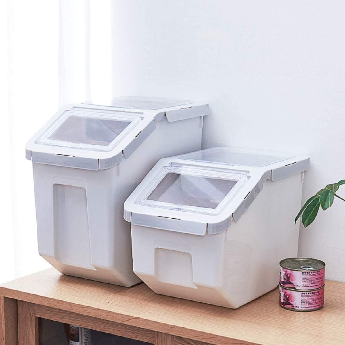 Purrfect Pet Kingdom pet food storage container for dry food in white, perfect for keeping pet food fresh