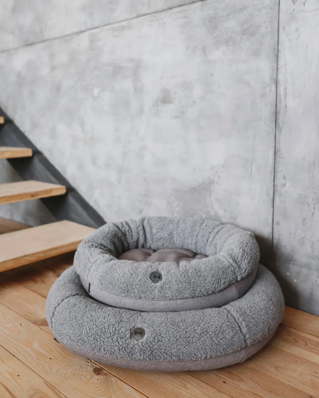 Purrfect Pet Kingdom® - Chester & Lee | Furry Gray Donut Dog Bed - Dog Beds