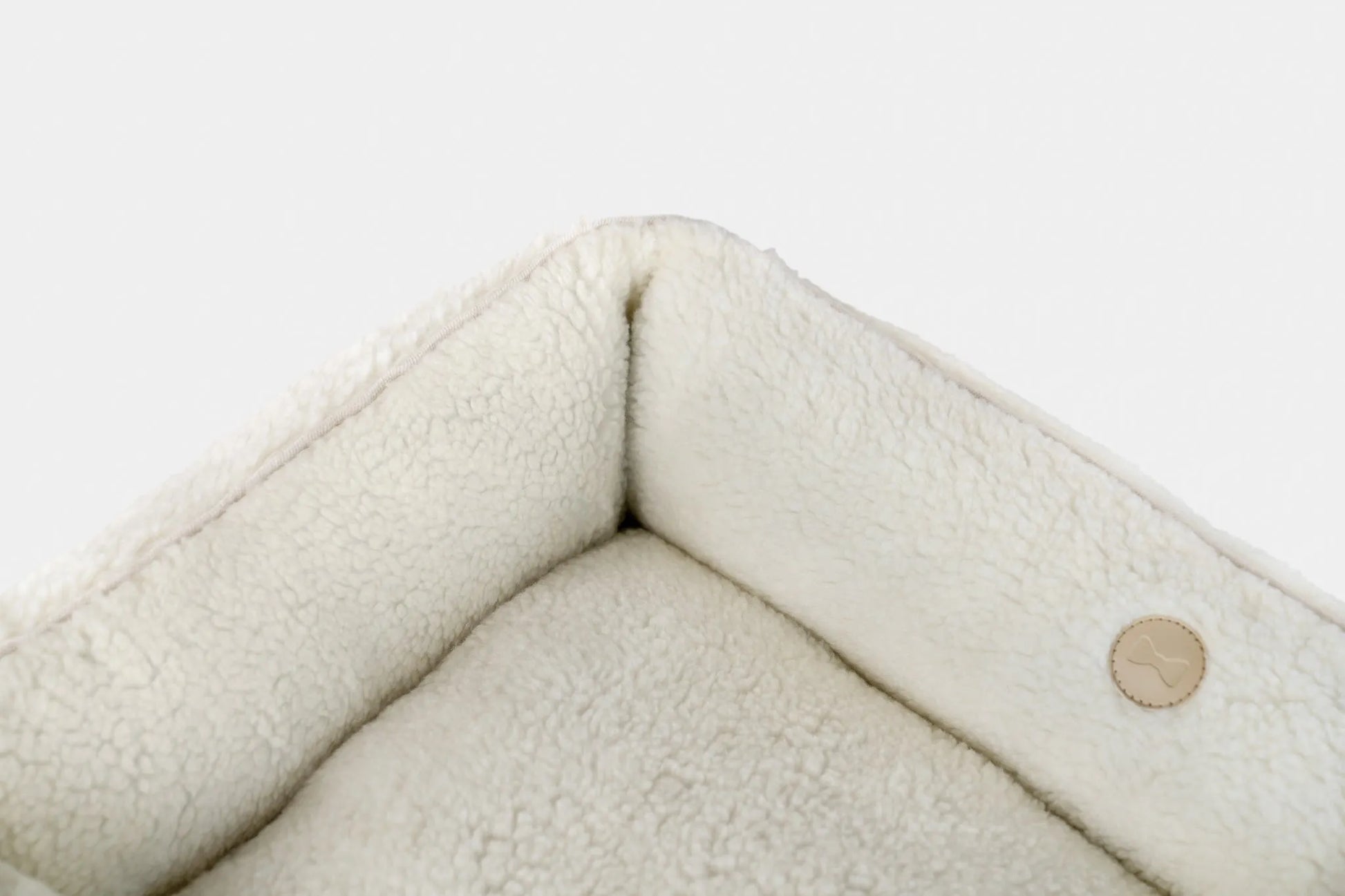 Purrfect Pet Kingdom® - Chester & Lee | Furry Sleeper Dog Bed Beige - Beds
