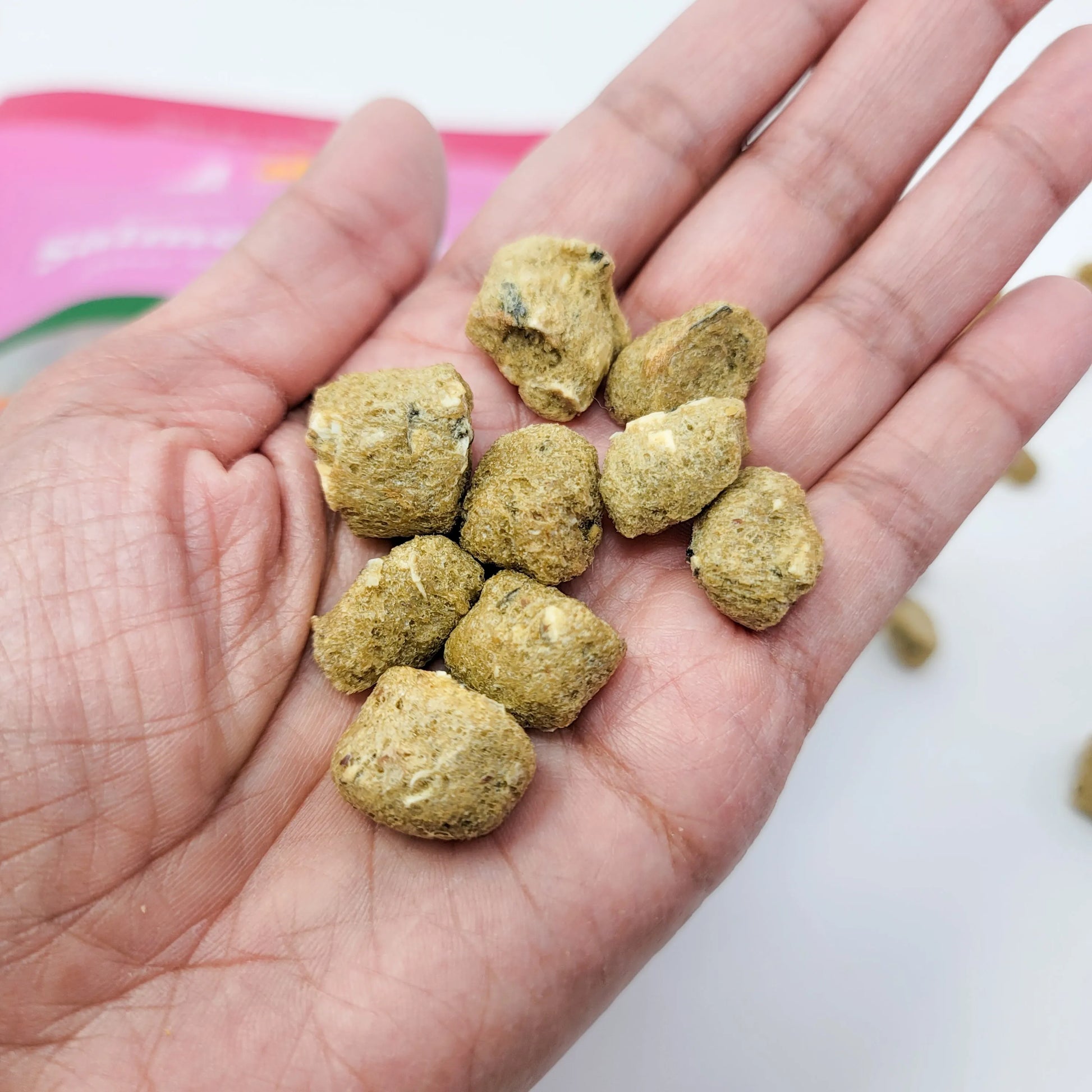 Purrfect Pet Kingdom - Freeze Dried Dog Treats - Salmon Puffs - Dog Treats