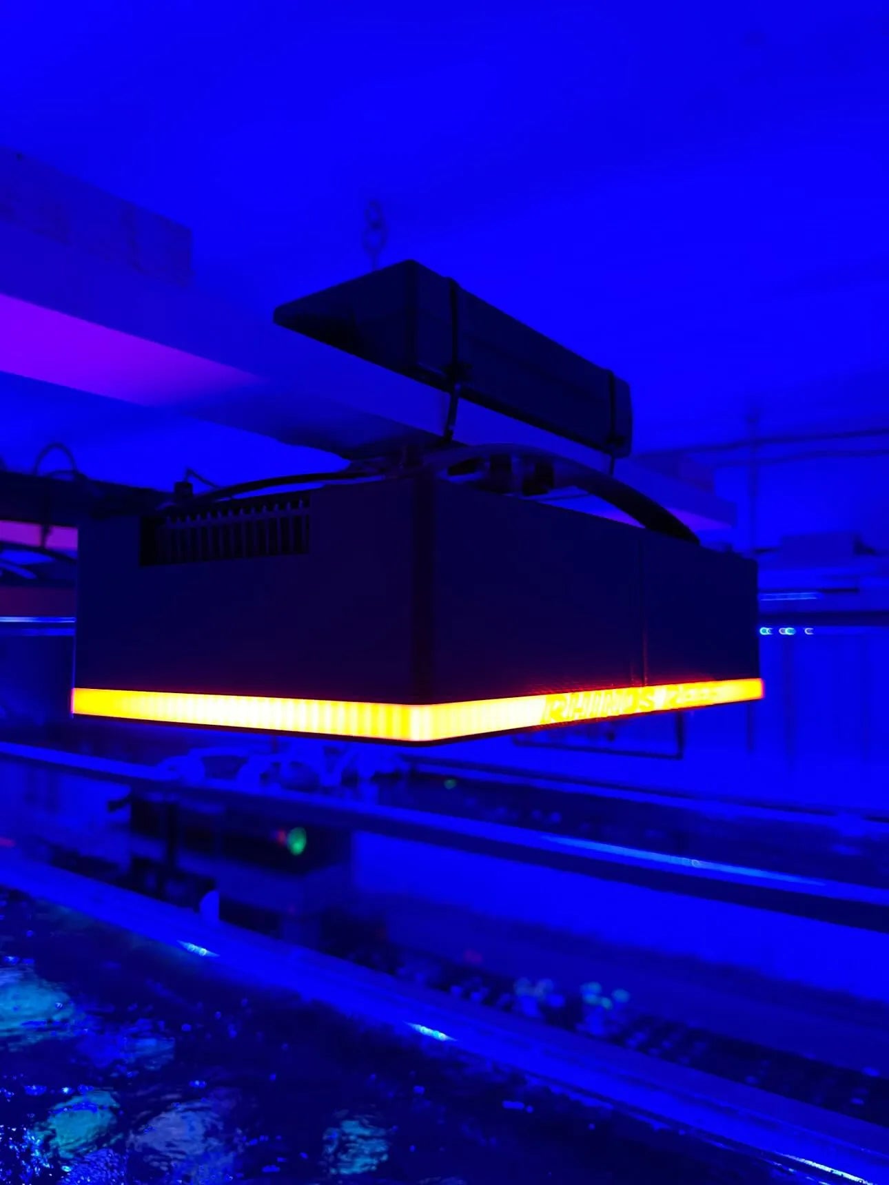 Rhino's Reef - Purrfect Pet Kingdom XR30 Halo Shade - Aquarium LED Light Cover - Aquarium Supply