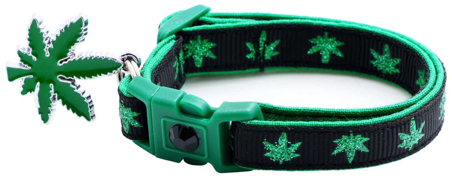 Tail Chasers safe adjustable cat collar for pets in green with leaf design and quick-release buckle