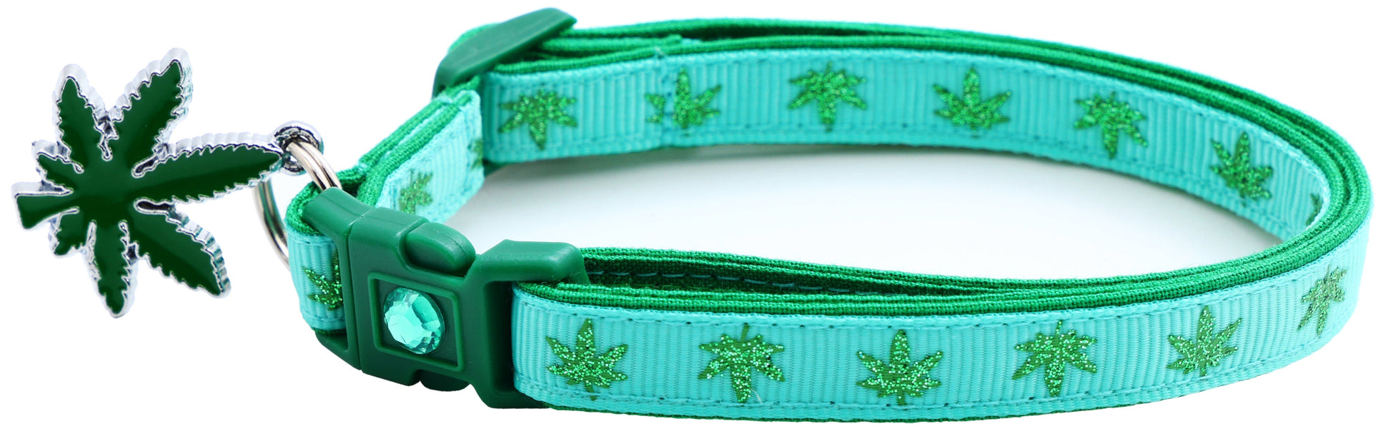 Light green cannabis leaf patterned safe adjustable cat collar for pets with charm and adjustable buckle