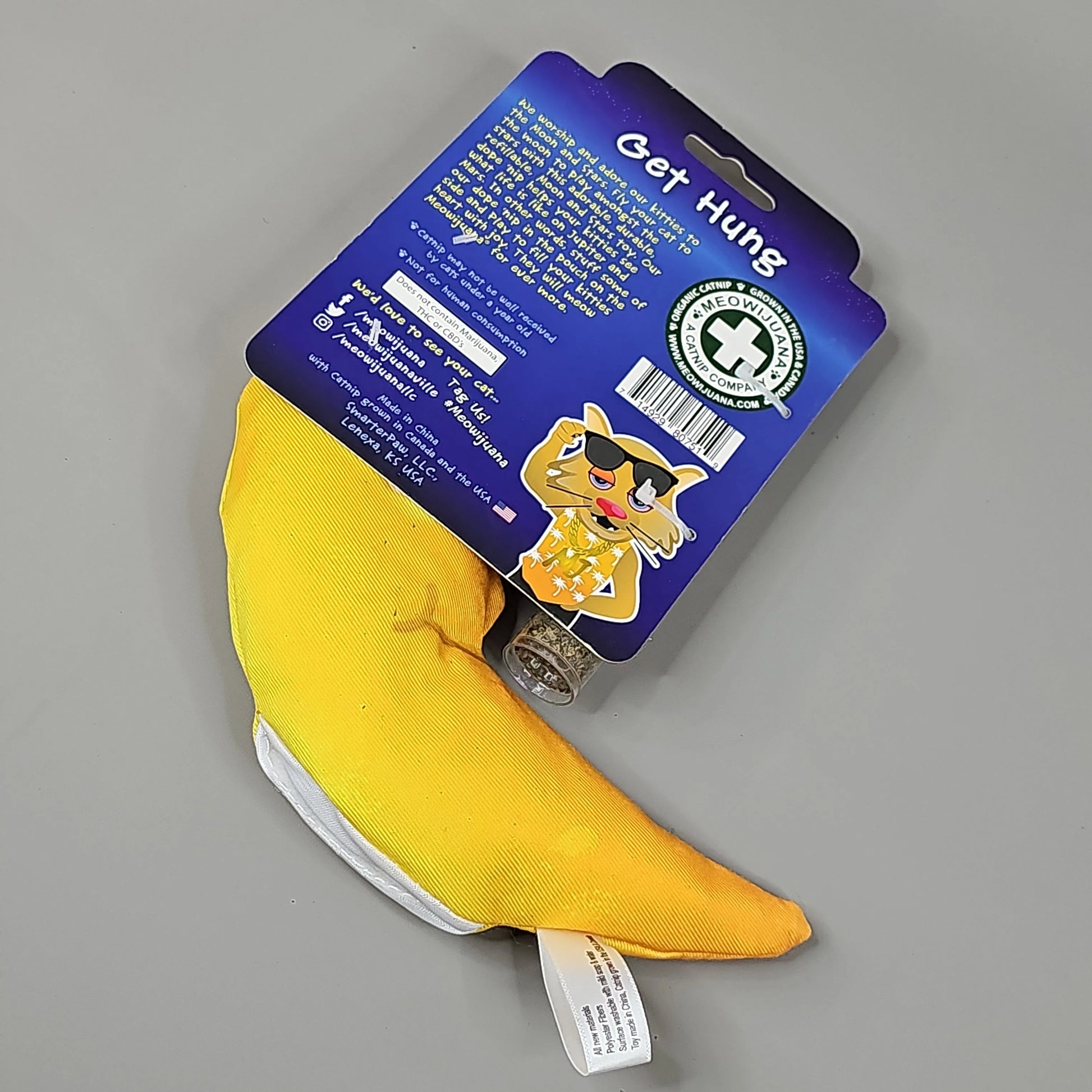 SMARTE PAW Meowijuana Organic Catnip Toy Variety Pack by PayWut, featuring colorful toys in a compact size for playful cats.