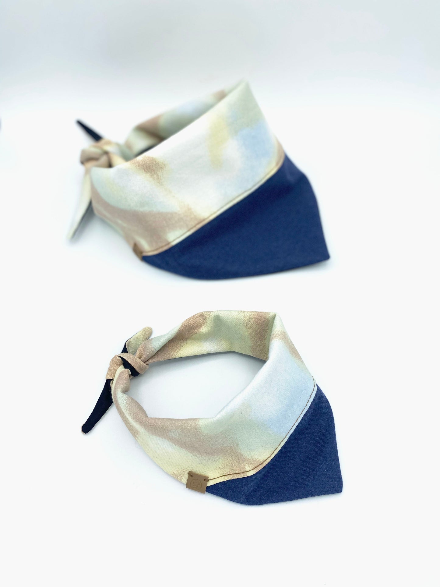 Bespoke Paws stylish cat bandana for pets in blue and beige with a chic design