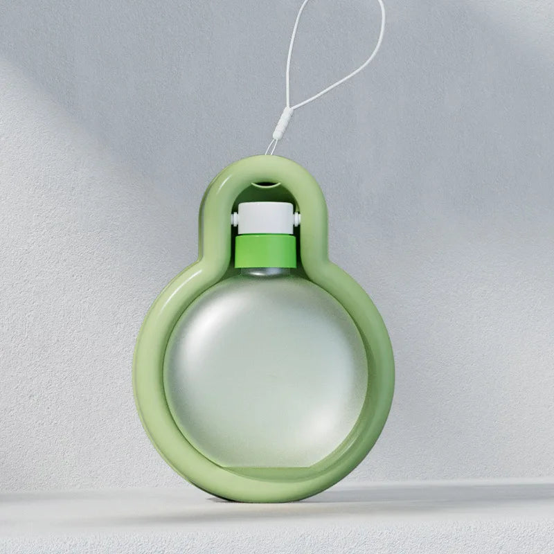 V.I.P Digital Presence travel water dispenser for cats and dogs in green design, ideal for outdoor hydration